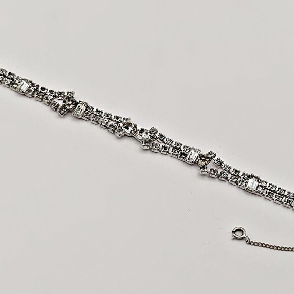 Kramer of New York Rhinestone Bracelet - Vintage 7 Inch Rhinestone Bracelet - Picture 5 of 5
